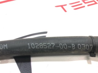 Патрубок охлаждения основной батареи, ориг. номер 1028527-00-B, Tesla Model S