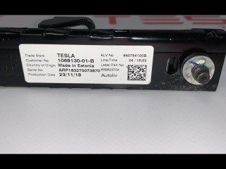 прочая запчасть, ориг. номер 1068130-01-B, Tesla Model 3 2017-2021
