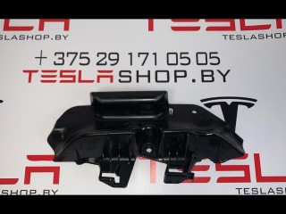 Кронштейн накладки, стойки В, ориг. номер 1103776-00-L, 1098403-00-A, Tesla Model 3 2017-2021