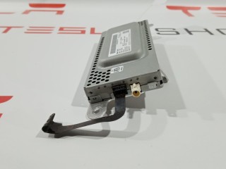 Радио FM/HD/XM, ориг. номер 1079749-00-D, Tesla Model 3 2017-2021