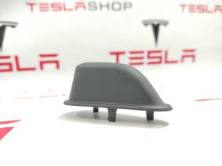 Крепление панели 3-го ряда сидений, ориг. номер 1108792-00-B, Tesla Model X 2015-2021
