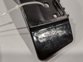Кронштейн крепления фонаря, ориг. номер 1083993-00-D, Tesla Model 3 2017-2021