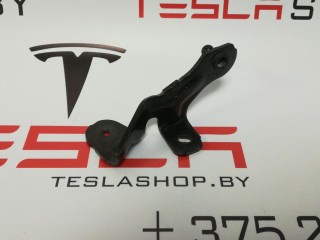 Кронштейн амортизатора капота (шаровый), ориг. номер 1089587-00-C, Tesla Model 3 2017-2021