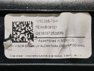 Накладка декоративная стойки A (магнит), ориг. номер 1050286-73-H, Tesla Model X 2015-2021