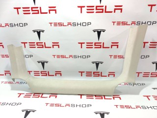 Накладка стекла, подъемной задней двери, ориг. номер 1052334-07-I, Tesla Model X 2015-2021