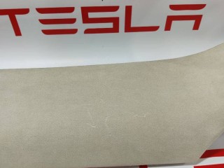 Накладка стекла, подъемной задней двери, ориг. номер 1052334-07-I, Tesla Model X 2015-2021