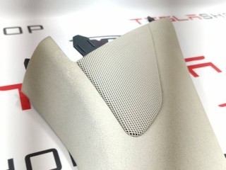 Накладка стойки А, ориг. номер 1035945-06-G, Tesla Model X 2015-2021