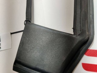 Уплотнитель стойки B наружной, ориг. номер 1032152-00-C, Tesla Model X 2015-2021