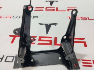прочая запчасть, ориг. номер 1052518-00-H, Tesla Model X 2015-2021