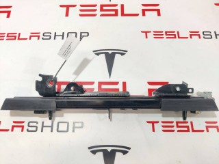 Салазка переднего сиденья левая, ориг. номер 1101682-99-B, Tesla Model 3 2017-2021