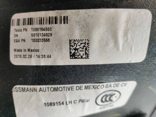 Накладка стойки С, ориг. номер 1089154-00-C, Tesla Model X 2015-2021