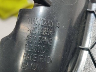 Накладка проема подъемной задней двери, ориг. номер 1105132-00-E, Tesla Model X 2015-2021