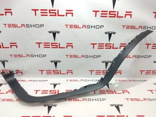 Накладка проема подъемной задней двери, ориг. номер 1105129-00-E, Tesla Model X 2015-2021