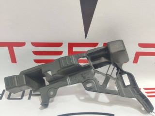 Кронштейн накладки, стойки C, ориг. номер 1051825-00-B, 1056083-00-C, Tesla Model X 2015-2021