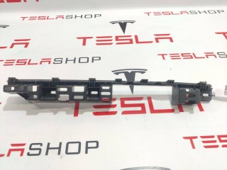 прочая запчасть, ориг. номер 1053726-00-B, Tesla Model X 2015-2021