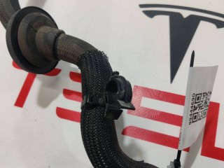 Шланги охлаждающей жидкости, ориг. номер 1041526-00-F, Tesla Model X 2015-2021