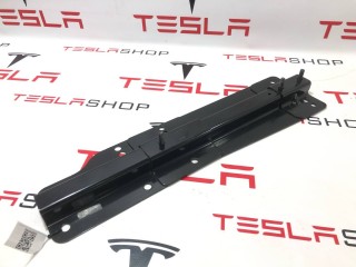 Кронштейн сиденья 2-го ряда левый, ориг. номер 1086131, Tesla Model X 2015-2021