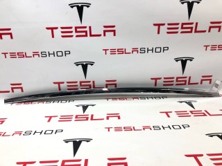 Молдинг подъемной задней двери, ориг. номер 1032249-00-J, Tesla Model X 2015-2021