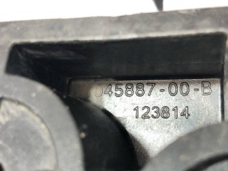 Опора под домкрат (подушка), ориг. номер 1045887-00-B, Tesla Model X 2015-2021