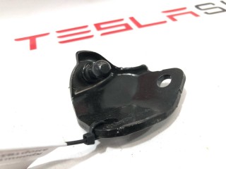 прочая запчасть, ориг. номер 1046608-00-A, Tesla Model X 2015-2021
