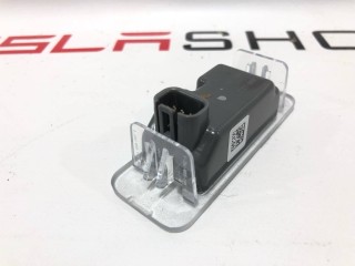Фонарь подсветки салона, ориг. номер 2727-000, PT00000821H, PT00000826, Rivian R1T 2021-2024