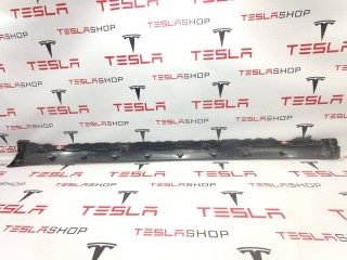 Накладка порога рокерной панели, ориг. номер 1089829-00-D, 1089831-00-D, Tesla Model 3 2017-2021