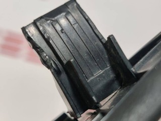 Накладка боковая торпеды, ориг. номер 1083361-00-D, Tesla Model 3 2017-2021