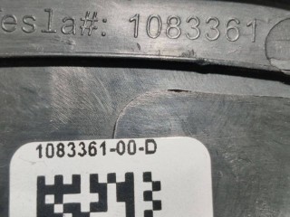 Накладка боковая торпеды, ориг. номер 1083361-00-D, Tesla Model 3 2017-2021