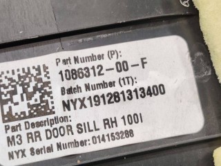 Накладка стойки С, ориг. номер 1086312-00-F, Tesla Model 3 2017-2021
