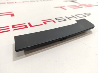 Заглушка обшивки (карты) двери, ориг. номер 1633657-01-F, 1566086-00-A, Tesla Model S 2-й рест 2021-2026
