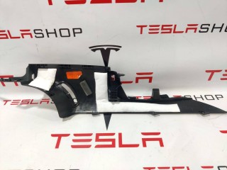 Накладка ремня безопасности стойки С, ориг. номер 1086281-00-G, Tesla Model 3 2017-2021