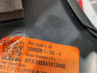 Накладка ремня безопасности стойки С, ориг. номер 1086281-00-G, Tesla Model 3 2017-2021