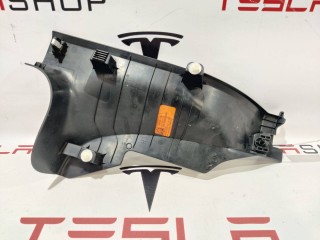 Накладка стойки С, ориг. номер 1086309-00-F, Tesla Model 3 2017-2021