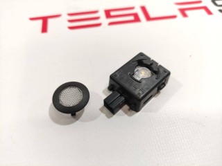 Фонарь подсветки салона, ориг. номер 1614323-00-B, 1613836-01-C, Tesla Model S 2-й рест 2021-2026