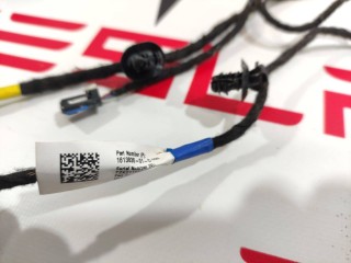 Электропроводка обшивки (карты) двери, ориг. номер 1613836-01-C, Tesla Model S 2-й рест 2021-2026