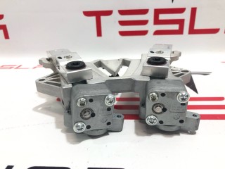 прочая запчасть, ориг. номер 1607360-00-E, Tesla Model S  [2-й рестайлинг] 2021-2026