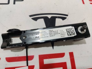 прочая запчасть, ориг. номер 1068130-01-A, Tesla Model 3 2017-2021