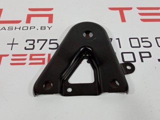 Пластина заднего подрамника, ориг. номер 1044573-00-B, Tesla Model 3 2017-2021