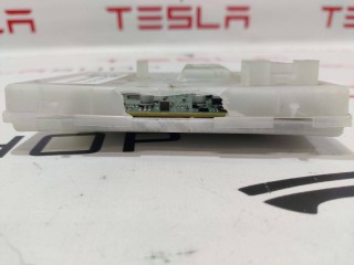 Электронный блок управления порта зарядки, ориг. номер 1092755-98-D, Tesla Model 3 2017-2021