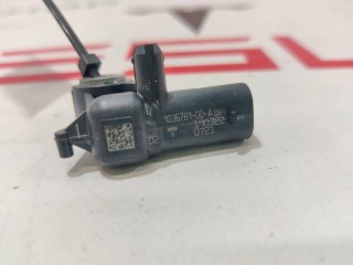 прочая запчасть, ориг. номер 1036761-00-A, Tesla Model 3 2017-2021