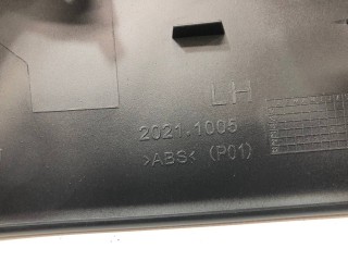 Накладка зеркала наружного нижняя, ориг. номер 1521831-00-C, 1110777-00-C, 2021.1005, 2287.3005, Tesla Model 3 2017-2021