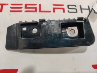 Кронштейн крепления фонаря, ориг. номер 108399200E, Tesla Model 3 2017-2021