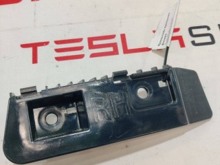 Кронштейн крепления фонаря, ориг. номер 1083993-00-E, Tesla Model 3 2017-2021