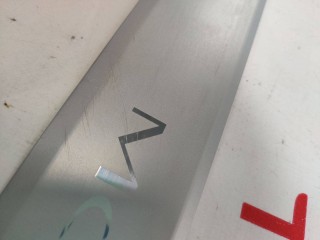 Накладка декоративная порога, ориг. номер 1504763-00-A, 1090844-00-C, Tesla Model 3 2017-2021