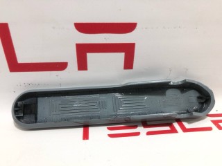 Накладка наружной ручки двери, ориг. номер PT00002455-J-009, Rivian R1T 2021-2024
