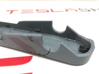 Накладка наружной ручки двери, ориг. номер PT00002455-J-009, Rivian R1T 2021-2024