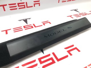 Накладка стойки А, ориг. номер 1566074-00-D, 1587445-00-B, Tesla Model S 2-й рест 2021-2026