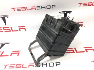 Короб аккумуляторной батареи, ориг. номер 1060776-00-B, 1060244-00-D, Tesla Model X 2015-2021