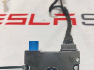 Камера салона, ориг. номер 1587847-00-A, 1588124-00-J, Tesla Model S 2-й рест 2021-2026