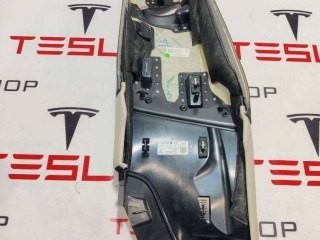 Накладка стойки B, внутренняя, ориг. номер 1000521-91-A, 1565765-01-C, Tesla Model S 2-й рест 2021-2026